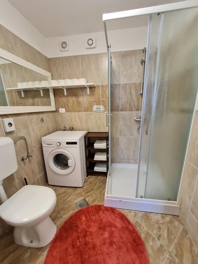 Holiday Home "Mala Kuca " With Heated Pool Pula Buitenkant foto