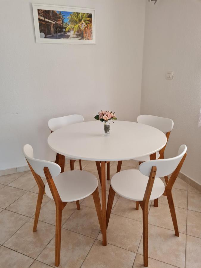 Holiday Home "Mala Kuca " With Heated Pool Pula Buitenkant foto
