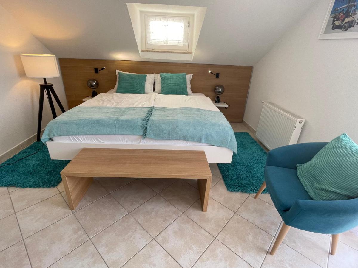 Holiday Home "Mala Kuca " With Heated Pool Pula Buitenkant foto