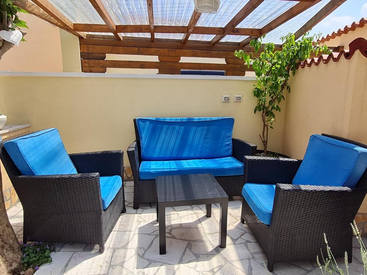 Holiday Home "Mala Kuca " With Heated Pool Pula Buitenkant foto